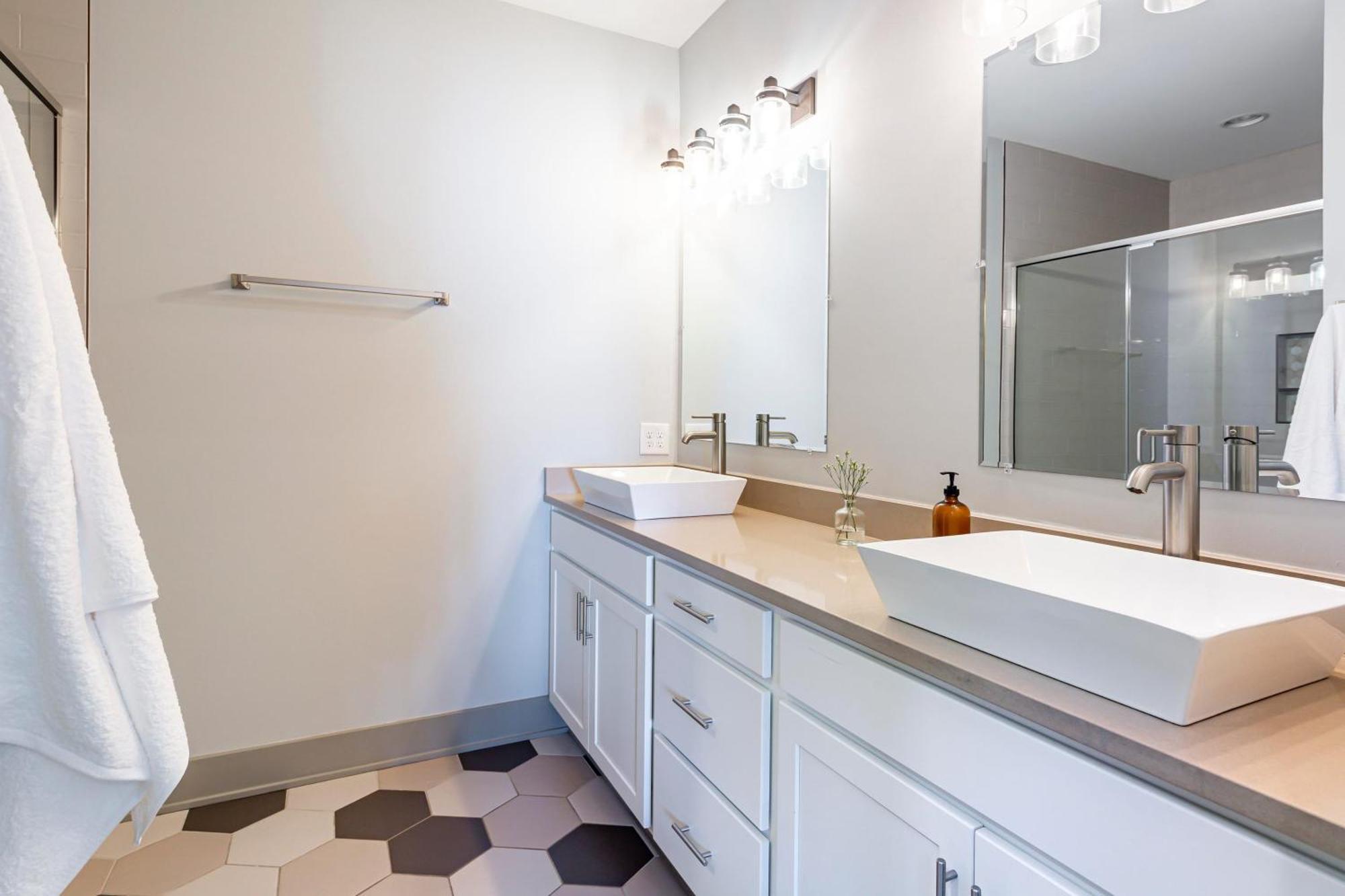 Waverly By Avantstay Nashville-Inspired Townhome W Luxury Kitchen Pool Table Εξωτερικό φωτογραφία