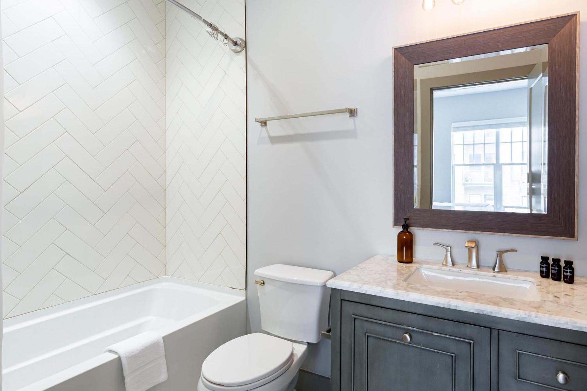 Waverly By Avantstay Nashville-Inspired Townhome W Luxury Kitchen Pool Table Εξωτερικό φωτογραφία