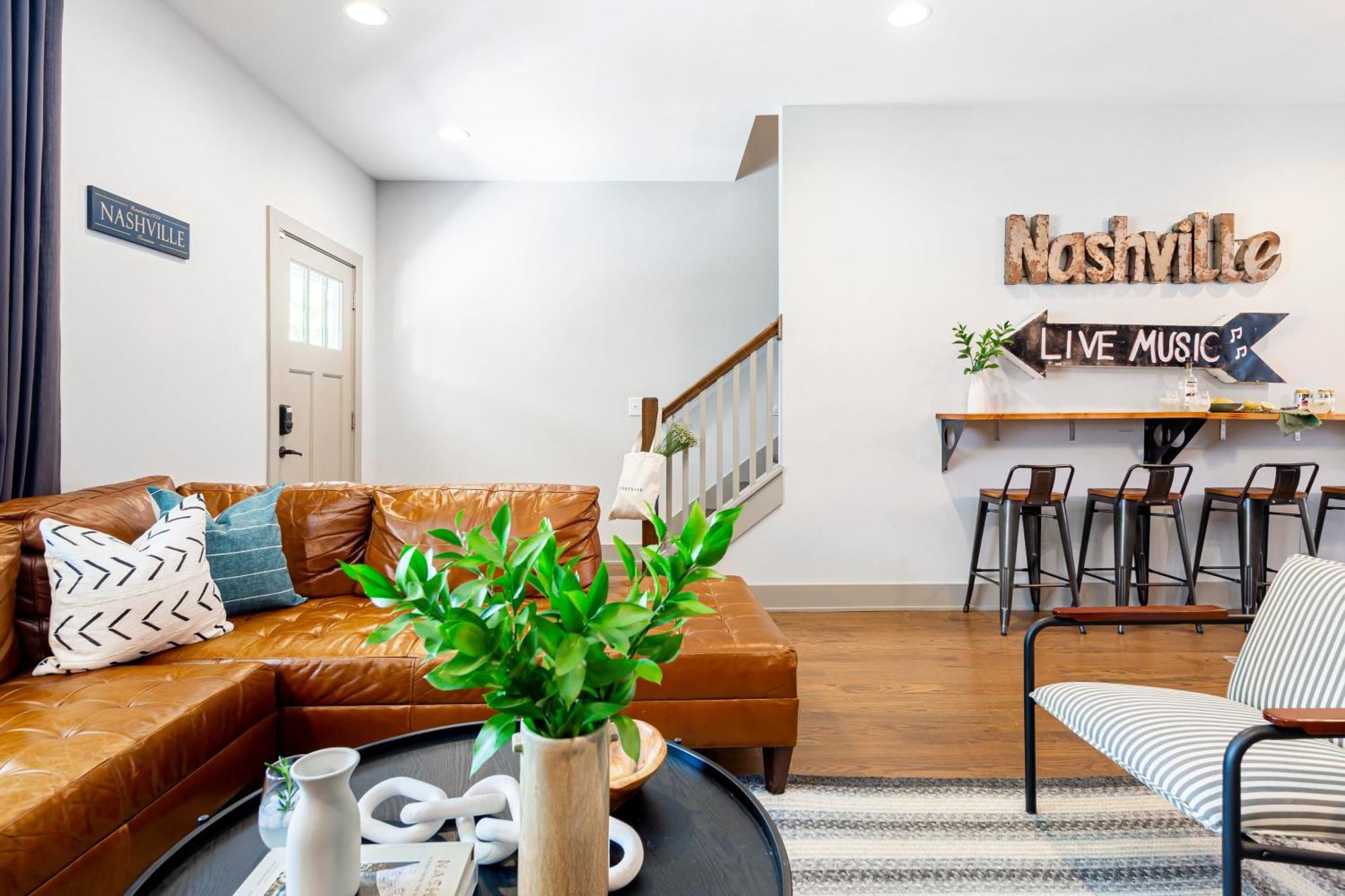 Waverly By Avantstay Nashville-Inspired Townhome W Luxury Kitchen Pool Table Εξωτερικό φωτογραφία